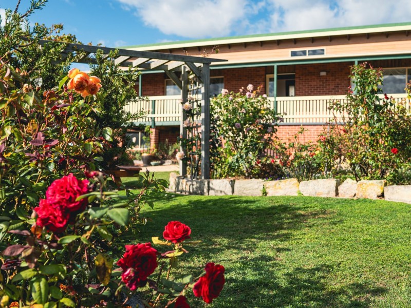 1 Halcyon Grove, St Helens TAS 7216