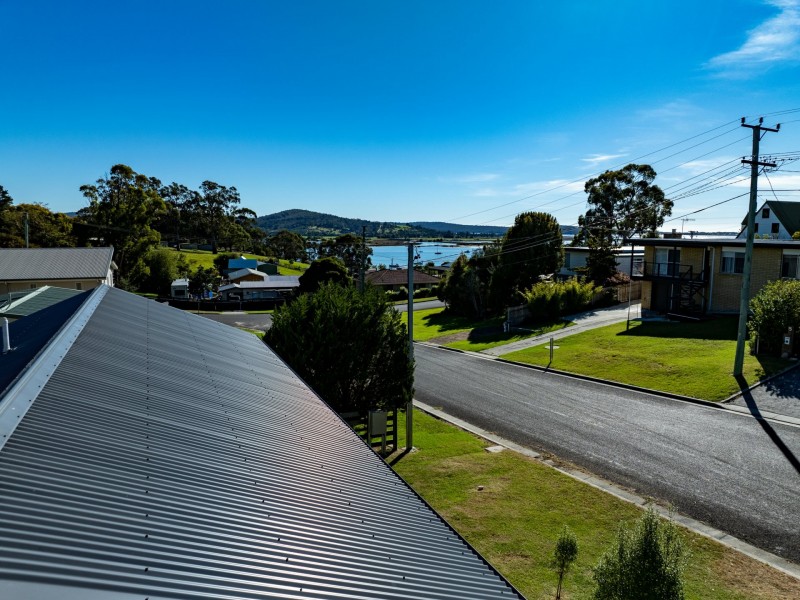 6 Erythos Grove, St Helens TAS 7216
