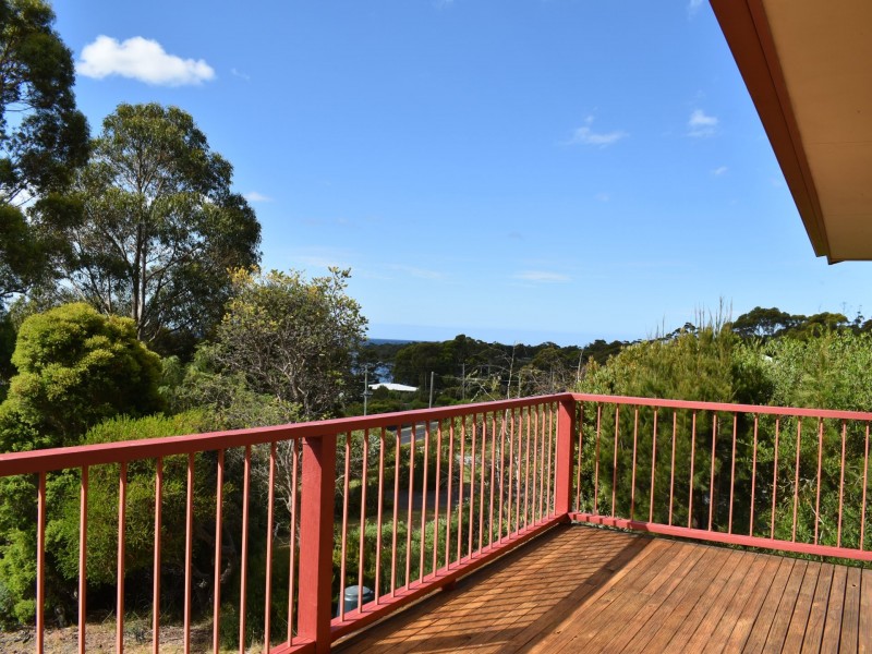 188 Main Road, Binalong Bay TAS 7216