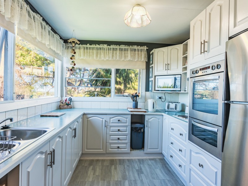 16 Beaumaris Avenue, Beaumaris TAS 7215