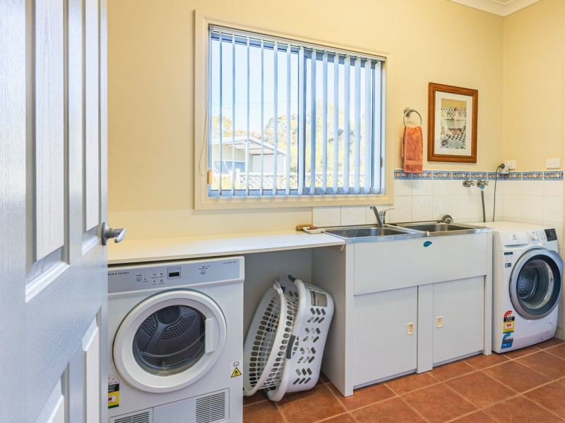 5 Bay Close, St Helens TAS 7216