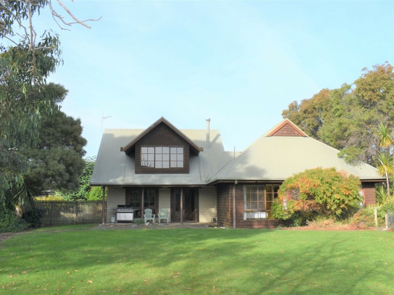 8-10 Richard Court, Akaroa TAS 7216