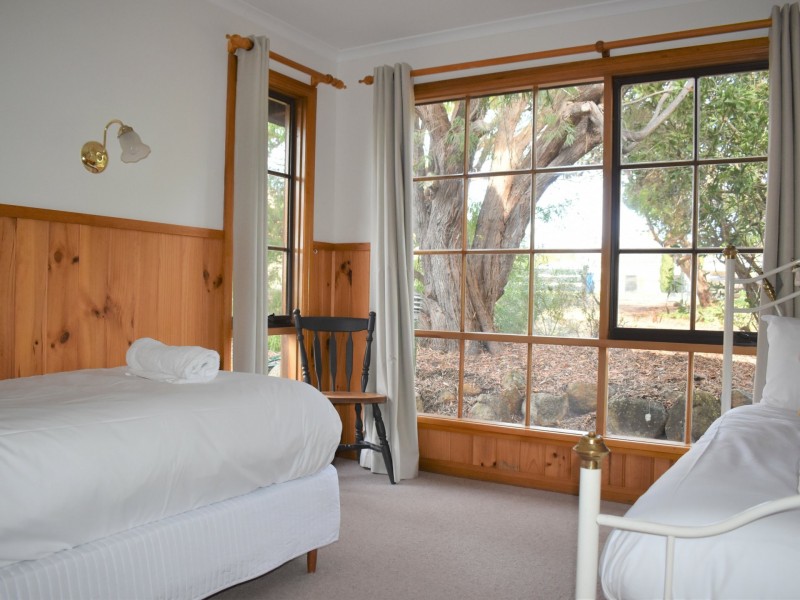 8-10 Richard Court, Akaroa TAS 7216