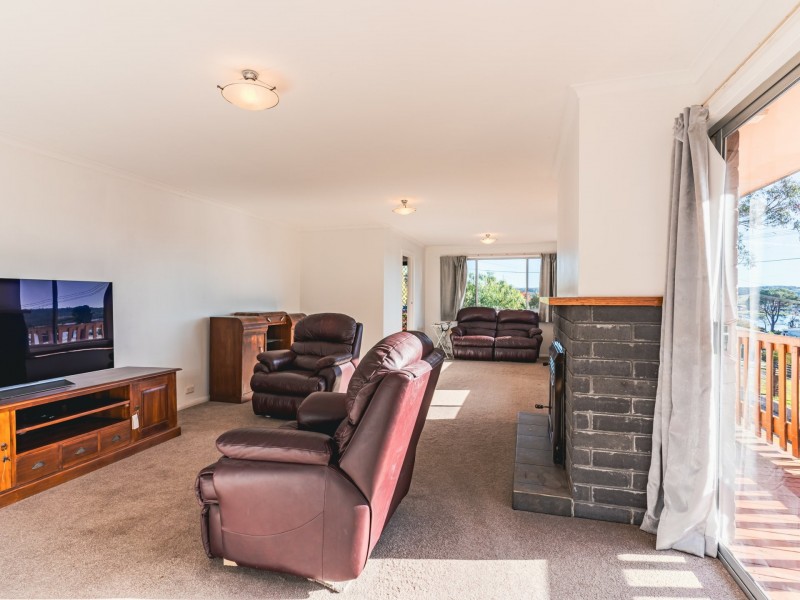 7 Lawry Heights, St Helens TAS 7216