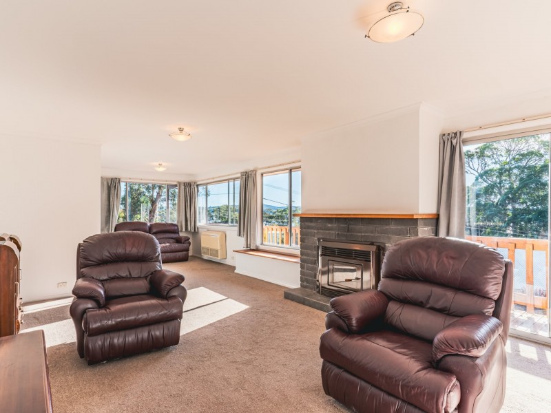 7 Lawry Heights, St Helens TAS 7216