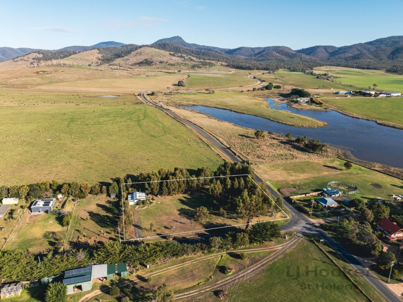 8 Franks Street, Falmouth TAS 7215