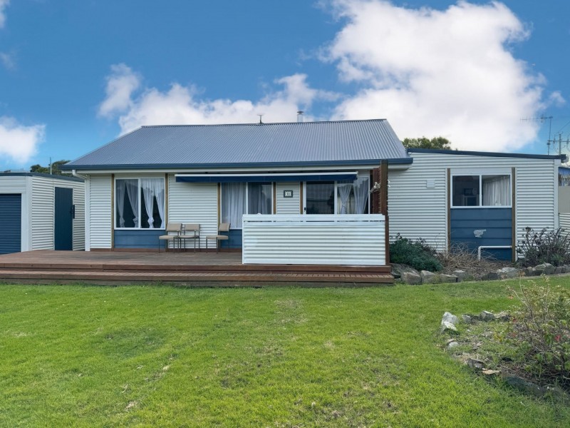 18 Dune Street, Scamander TAS 7215