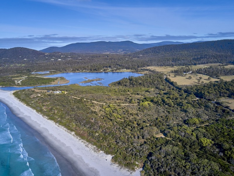 100 Tasman Highway, Douglas River TAS 7215