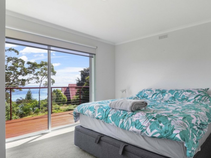 16 Highcrest Avenue, Binalong Bay TAS 7216