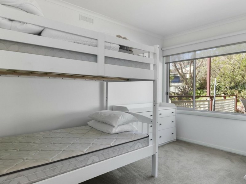 16 Highcrest Avenue, Binalong Bay TAS 7216