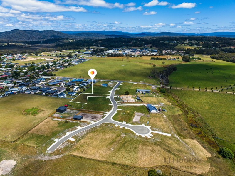 8 Annabel Drive, St Helens TAS 7216