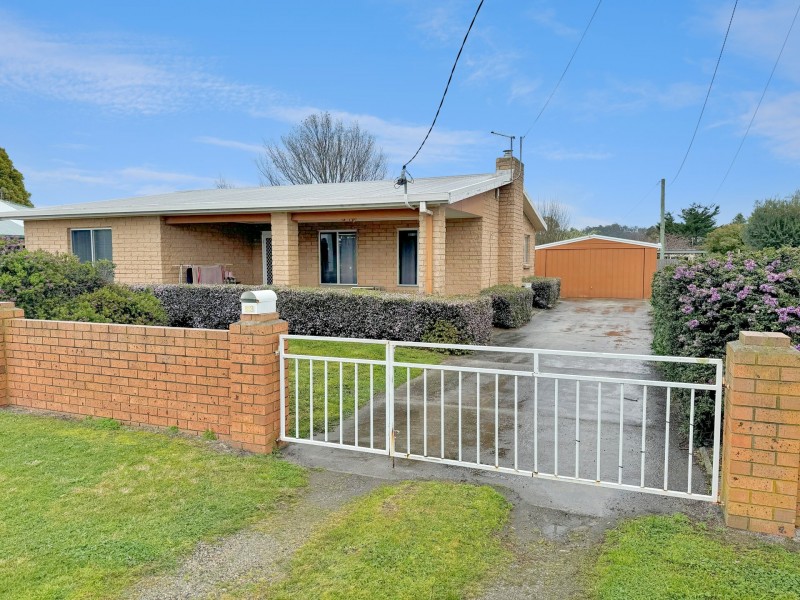 23 Annie Street, St Helens TAS 7216