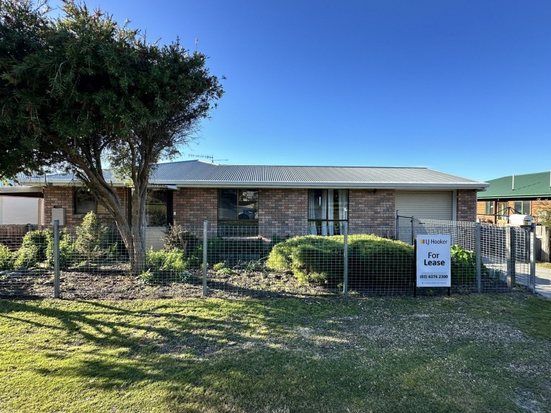 14 Charles Street, Beaumaris TAS 7215
