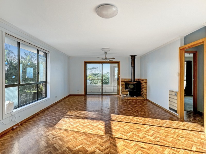 14 Charles Street, Beaumaris TAS 7215