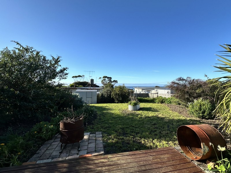 14 Charles Street, Beaumaris TAS 7215