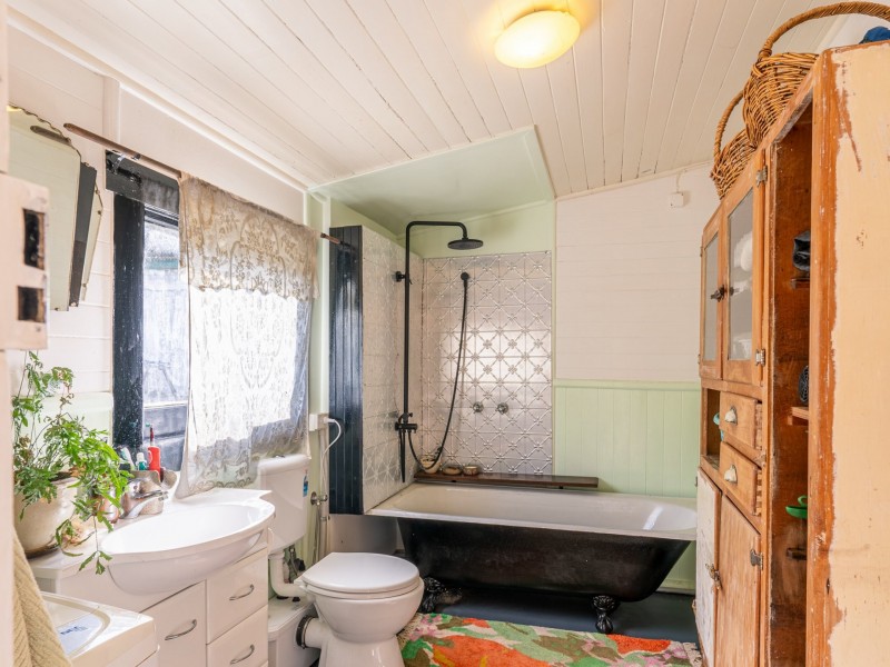 10 Edward Street, Cornwall TAS 7215