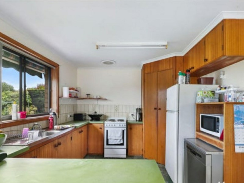 28 Erythos Grove, St Helens TAS 7216