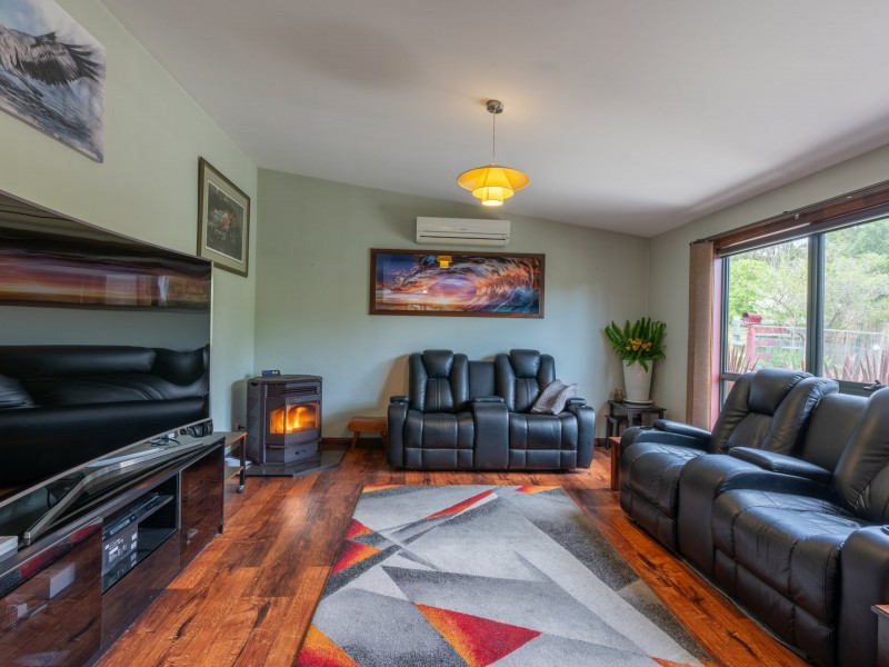 16 Bayvista Rise, St Helens TAS 7216