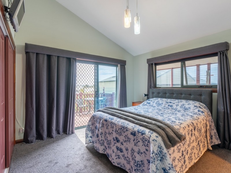 16 Bayvista Rise, St Helens TAS 7216