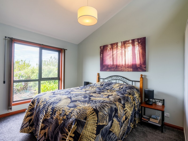 16 Bayvista Rise, St Helens TAS 7216