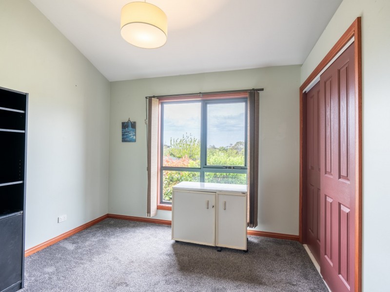 16 Bayvista Rise, St Helens TAS 7216