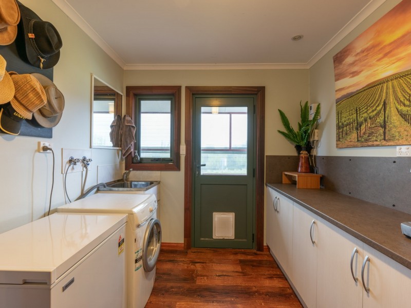 16 Bayvista Rise, St Helens TAS 7216