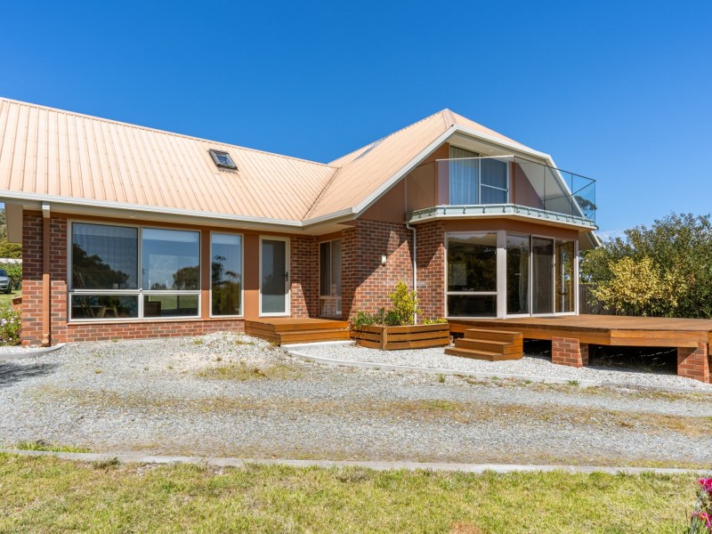 16 Pacific Drive, Binalong Bay TAS 7216