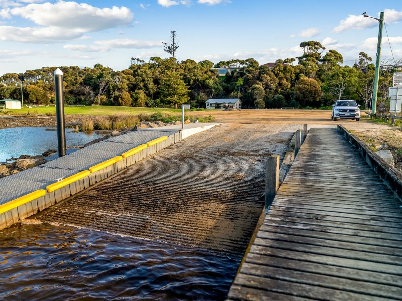 33 Upper Scamander Road, Scamander TAS 7215