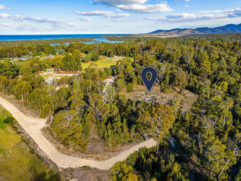 33 Upper Scamander Road, Scamander TAS 7215