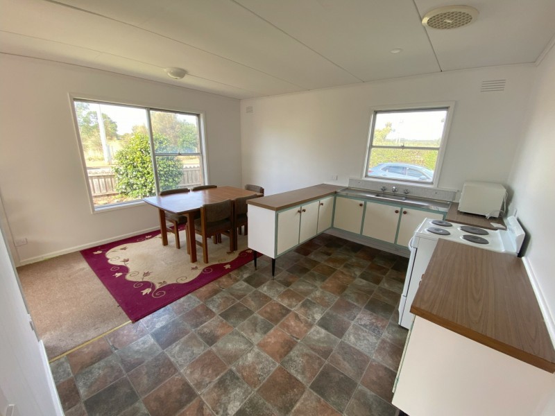 8 Shaw Street, Swansea TAS 7190
