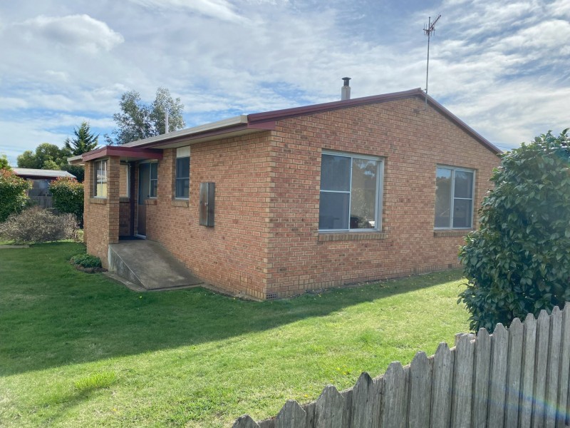 8 Shaw Street, Swansea TAS 7190