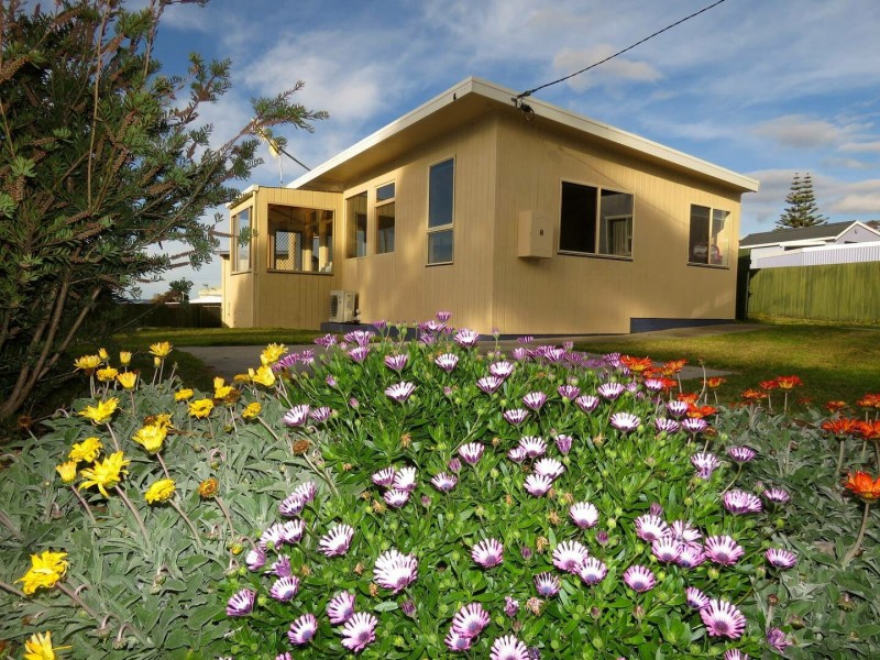 8 Bayview Avenue, Binalong Bay TAS 7216