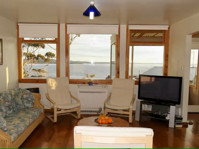 8 Bayview Avenue, Binalong Bay TAS 7216