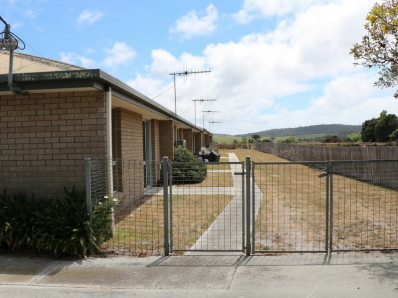 Unit 2/18 Tully Street, St Helens TAS 7216