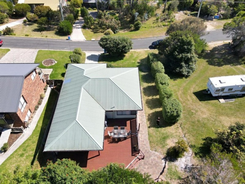 16 Highcrest Avenue, Binalong Bay TAS 7216