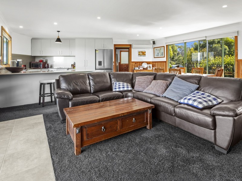 2002 Coles Bay Road, Coles Bay TAS 7215