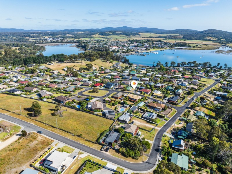 14 Lawry Heights, St Helens TAS 7216