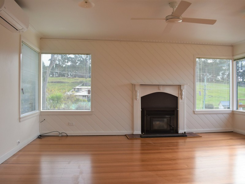 13 Iliad Grove, St Helens TAS 7216