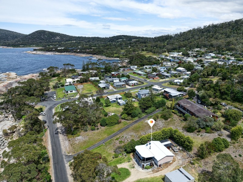 9 Waubs Esplanade, Bicheno TAS 7215