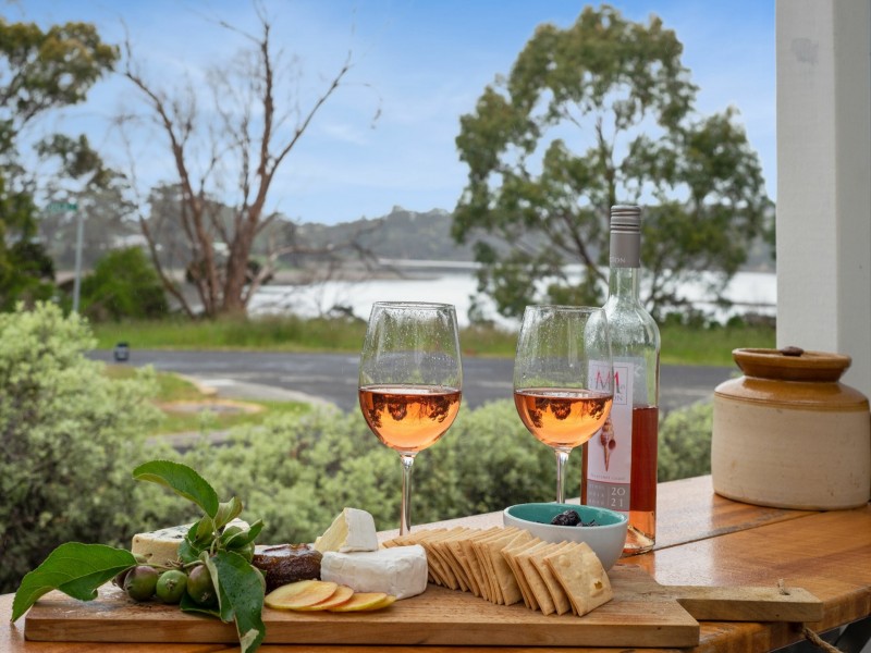 54 Medeas Cove Esplanade, St Helens TAS 7216