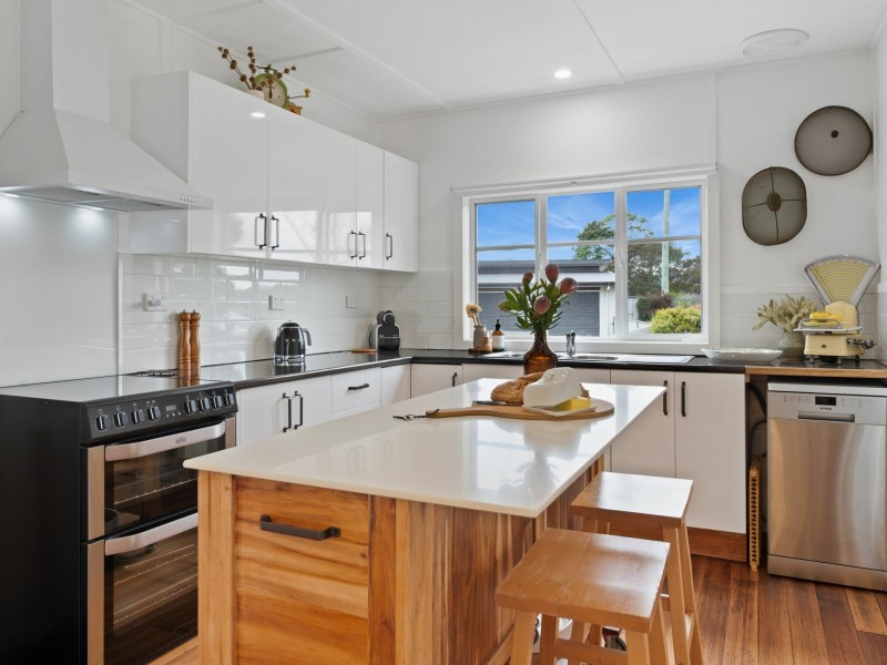 54 Medeas Cove Esplanade, St Helens TAS 7216