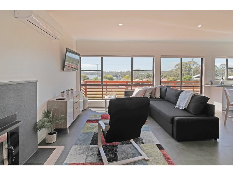 7 Halcyon Grove, St Helens TAS 7216