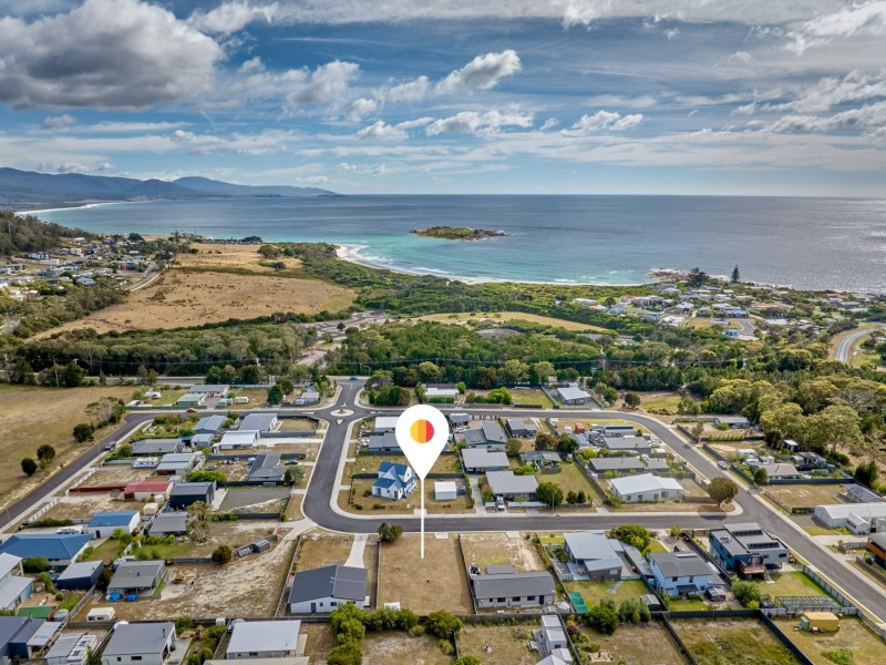 16 Wallace Avenue, Bicheno TAS 7215