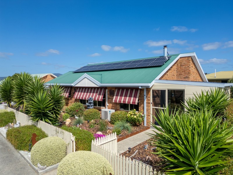 2/1 Cherrywood Drive, Scamander TAS 7215