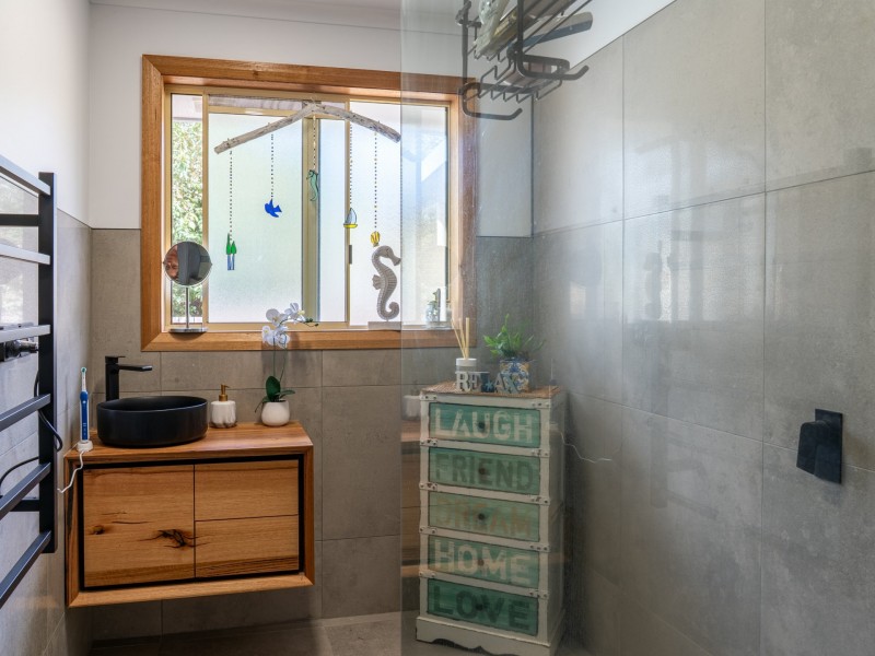 2/1 Cherrywood Drive, Scamander TAS 7215