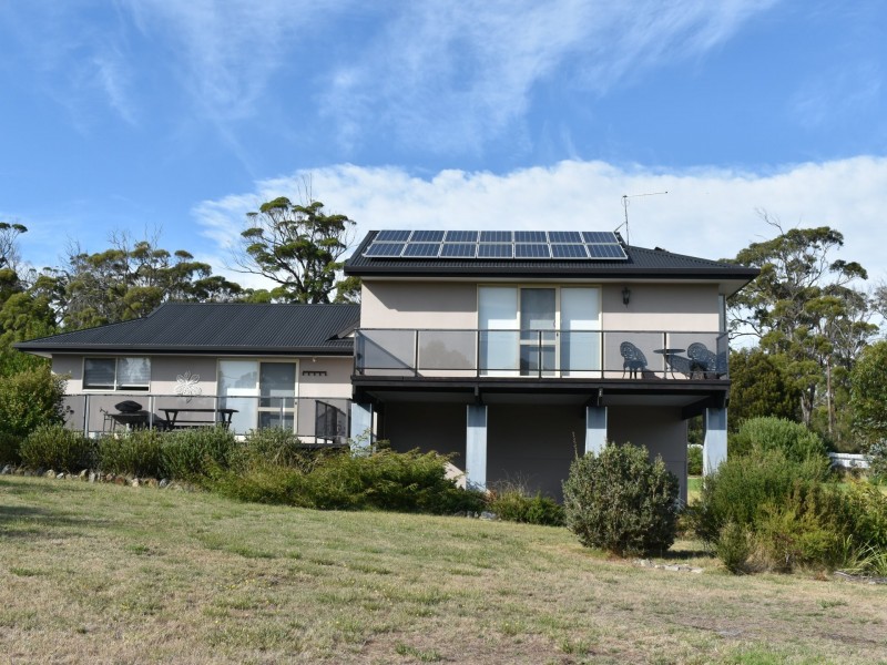 39 Coffey Drive, Binalong Bay TAS 7216