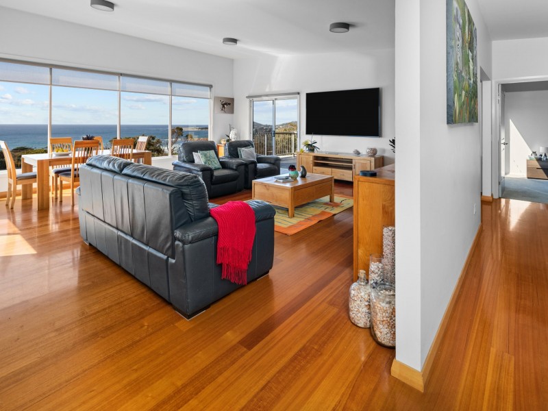 152 Tasman Highway, Bicheno TAS 7215