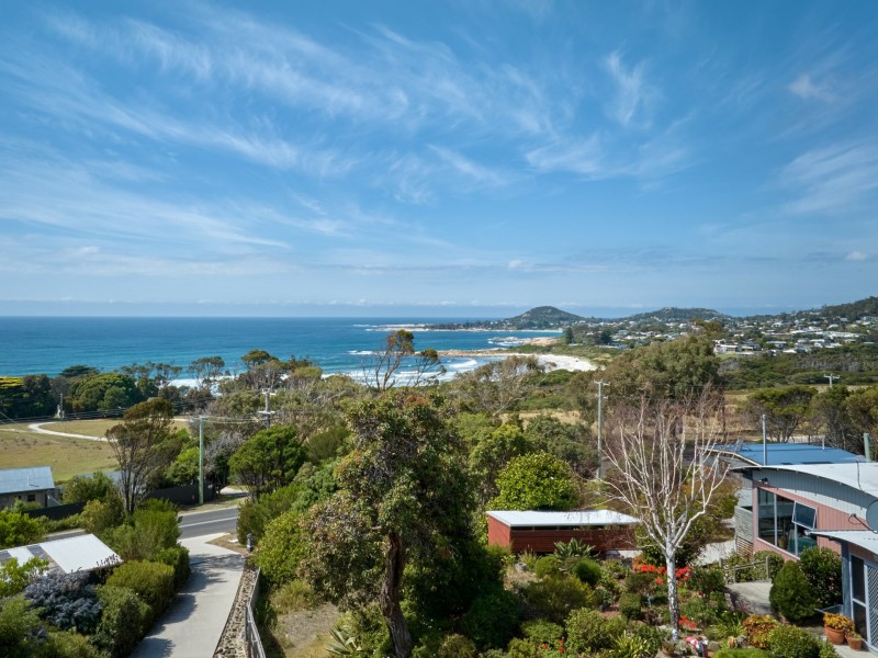 152 Tasman Highway, Bicheno TAS 7215