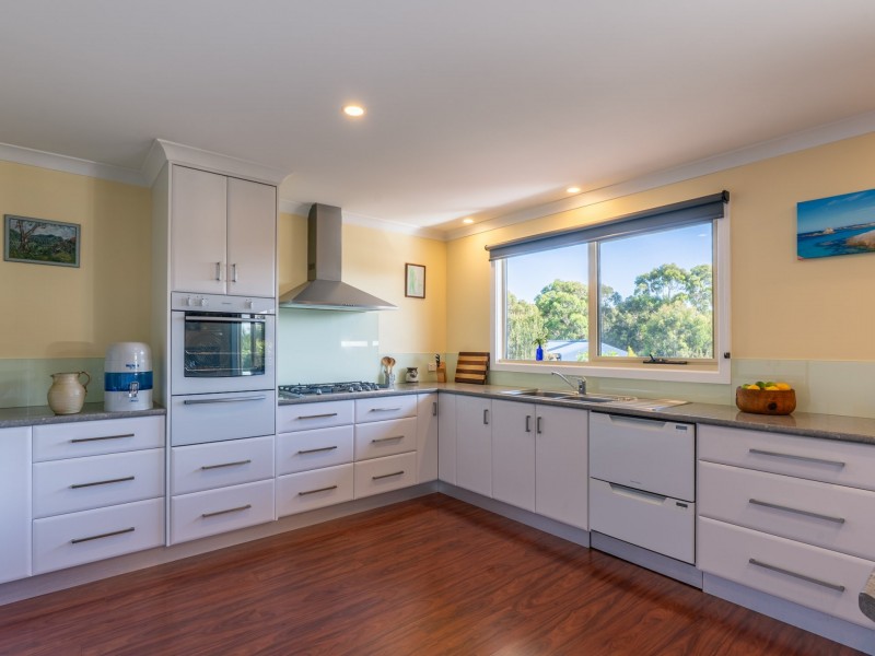 8 Cherrywood Drive, Scamander TAS 7215