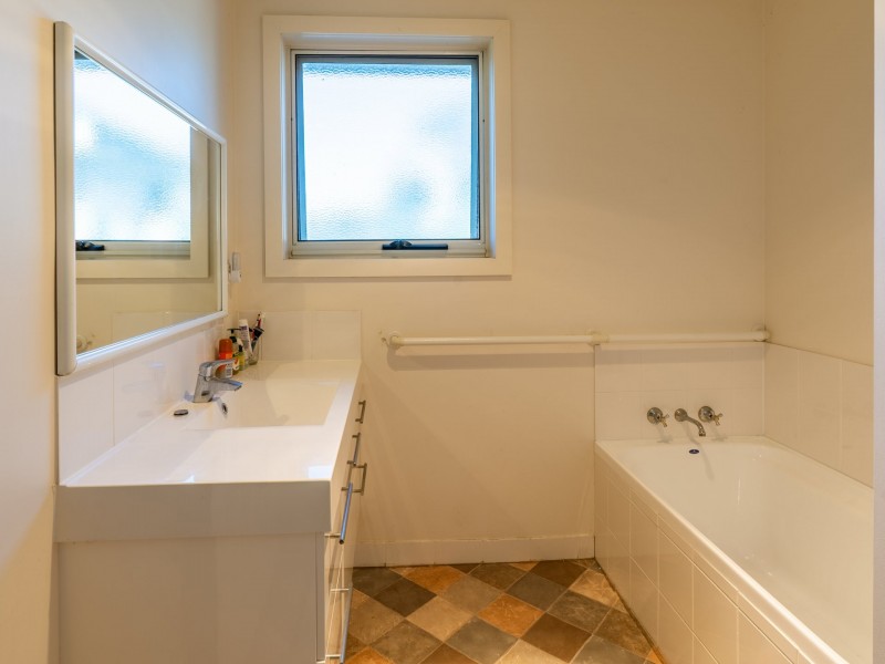 4 Palm Court, St Helens TAS 7216